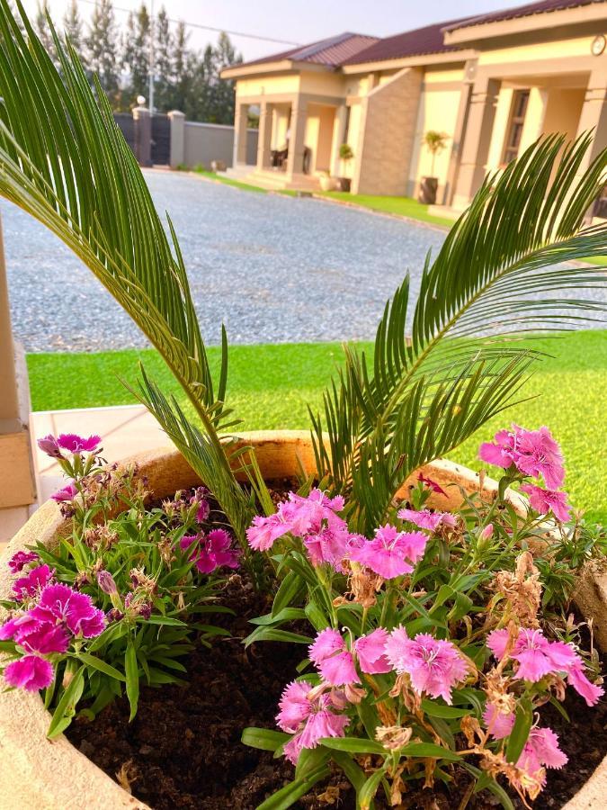 Green Haven Apartments Езулвини Екстериор снимка