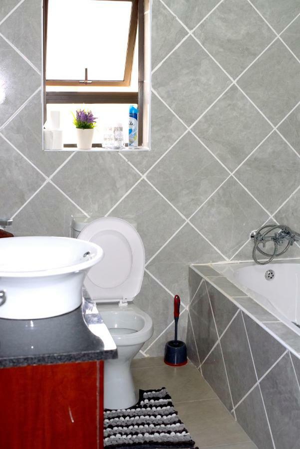 Green Haven Apartments Езулвини Екстериор снимка