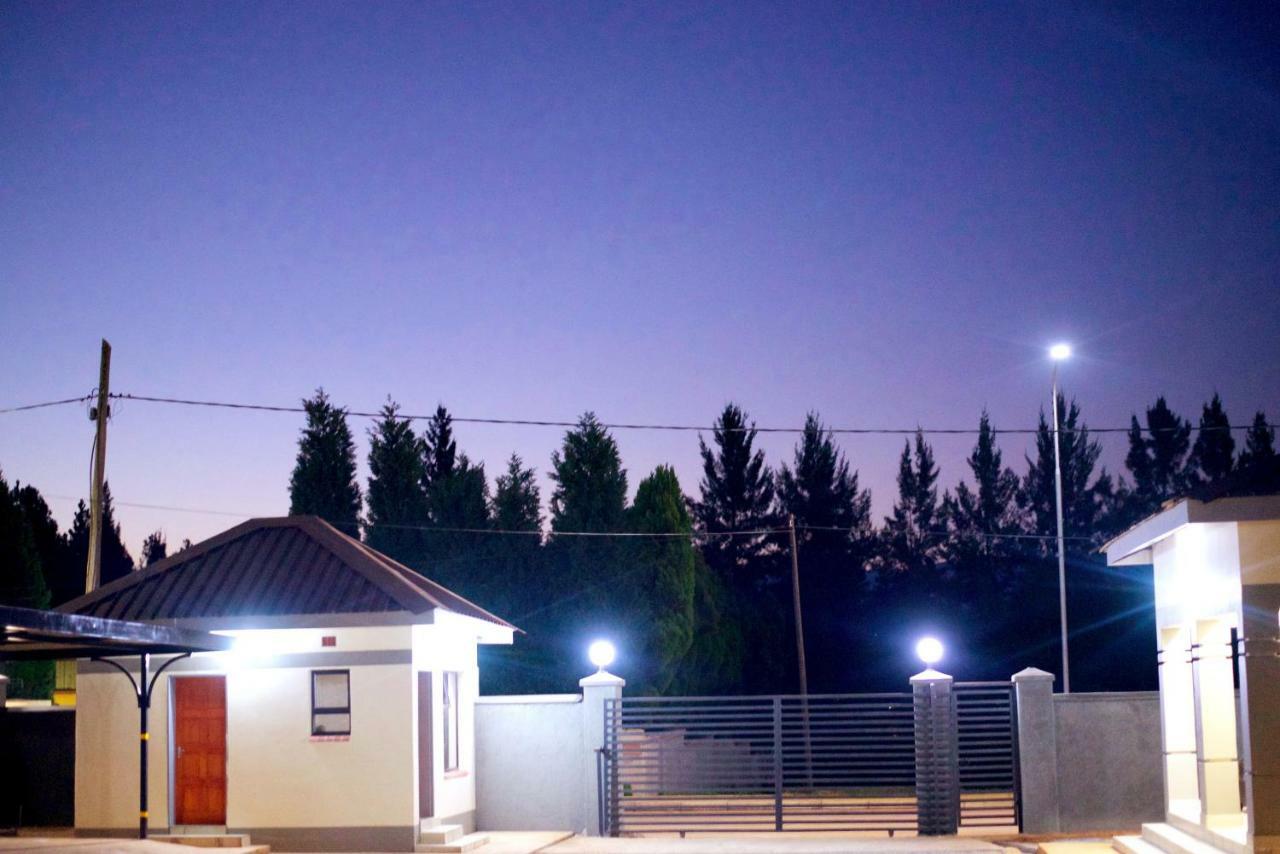 Green Haven Apartments Езулвини Екстериор снимка