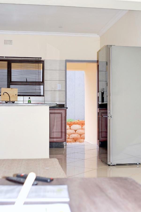 Green Haven Apartments Езулвини Екстериор снимка