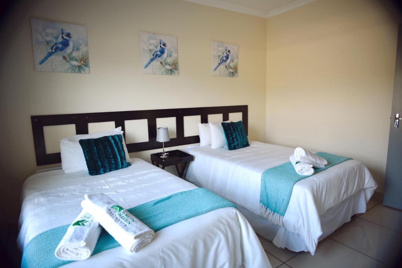 Green Haven Apartments Езулвини Екстериор снимка