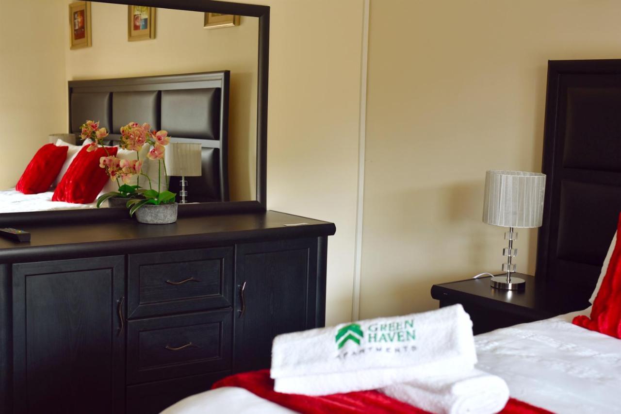 Green Haven Apartments Езулвини Екстериор снимка